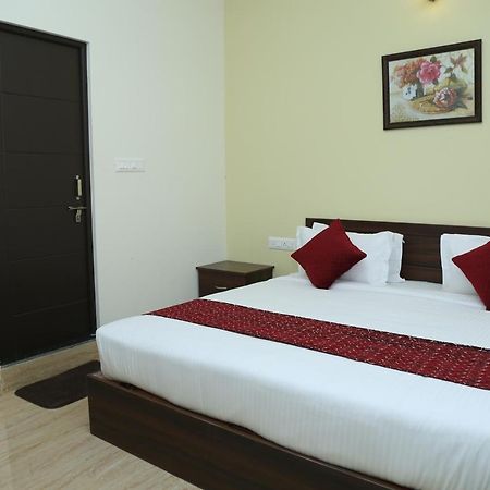 Hotel Bangalore Airport Inn, Near Kempegowda Airport, Airport Pickup & Drop Available 24X7 Devanahalli ภายนอก รูปภาพ