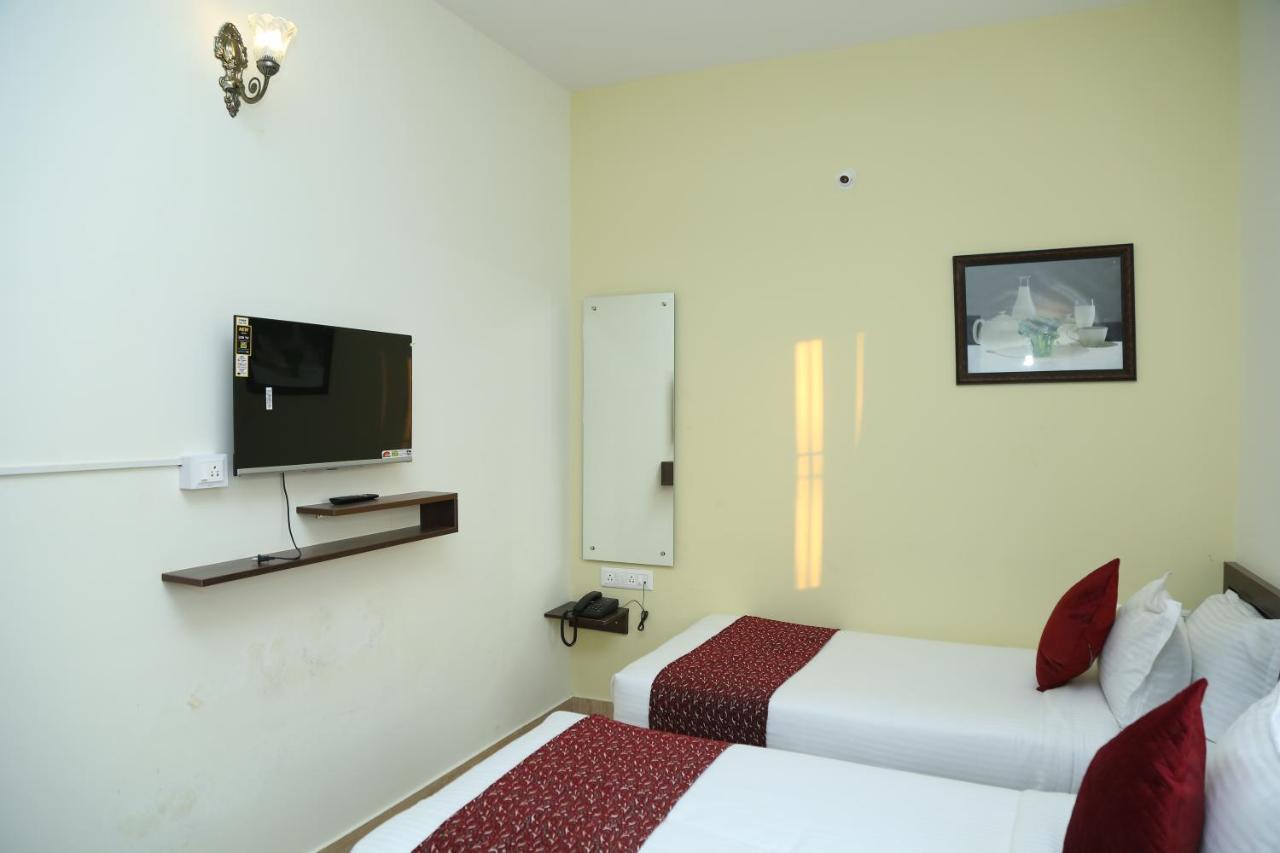 Hotel Bangalore Airport Inn, Near Kempegowda Airport, Airport Pickup & Drop Available 24X7 Devanahalli ภายนอก รูปภาพ